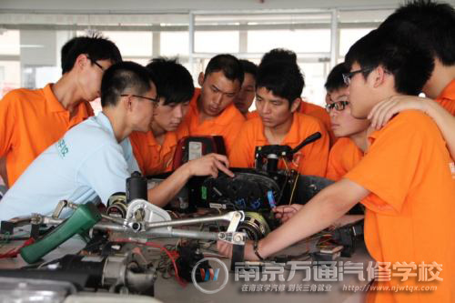南京万通教师手把手教学生技术