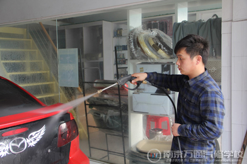 戴守明
