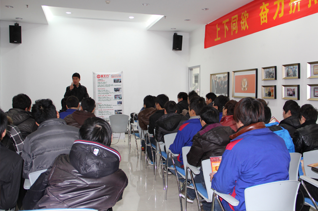 南京万通不定期邀请用人单位来校举办专场招聘会