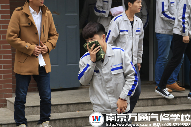 南京万通汽修学校