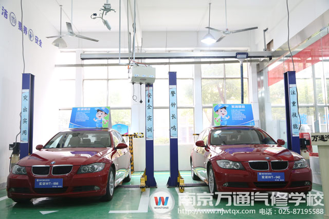 南京万通拥有大量先进的实训设备