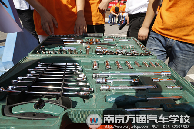 南京万通汽修学校怎么样