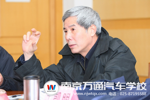 �Ͼ���ͨ����ְҵ��ѵѧУ