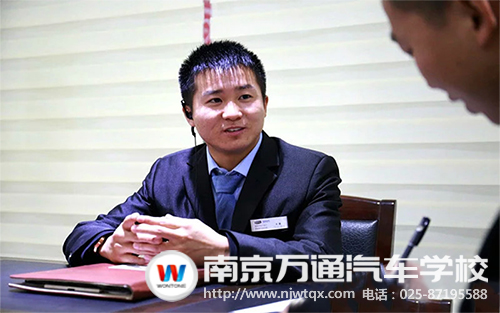 【就业学子】小个子也能顶起天——方朦