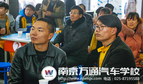 【感恩父母 与爱相随】十八岁的天空十八岁的梦