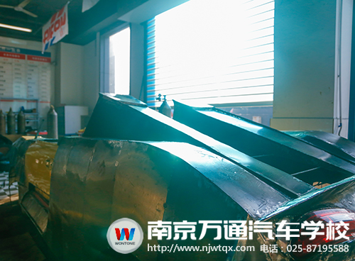【PORSCHE的诞生】(二)爆改变身