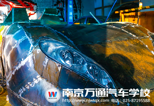 【PORSCHE的诞生】(二)爆改变身