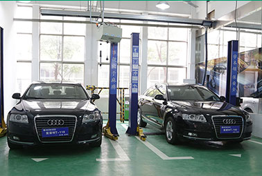 �Ͼ���ͨ����ְҵ��ѵѧУ