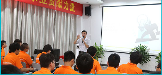 �Ͼ���ͨ����ְҵ��ѵѧУ